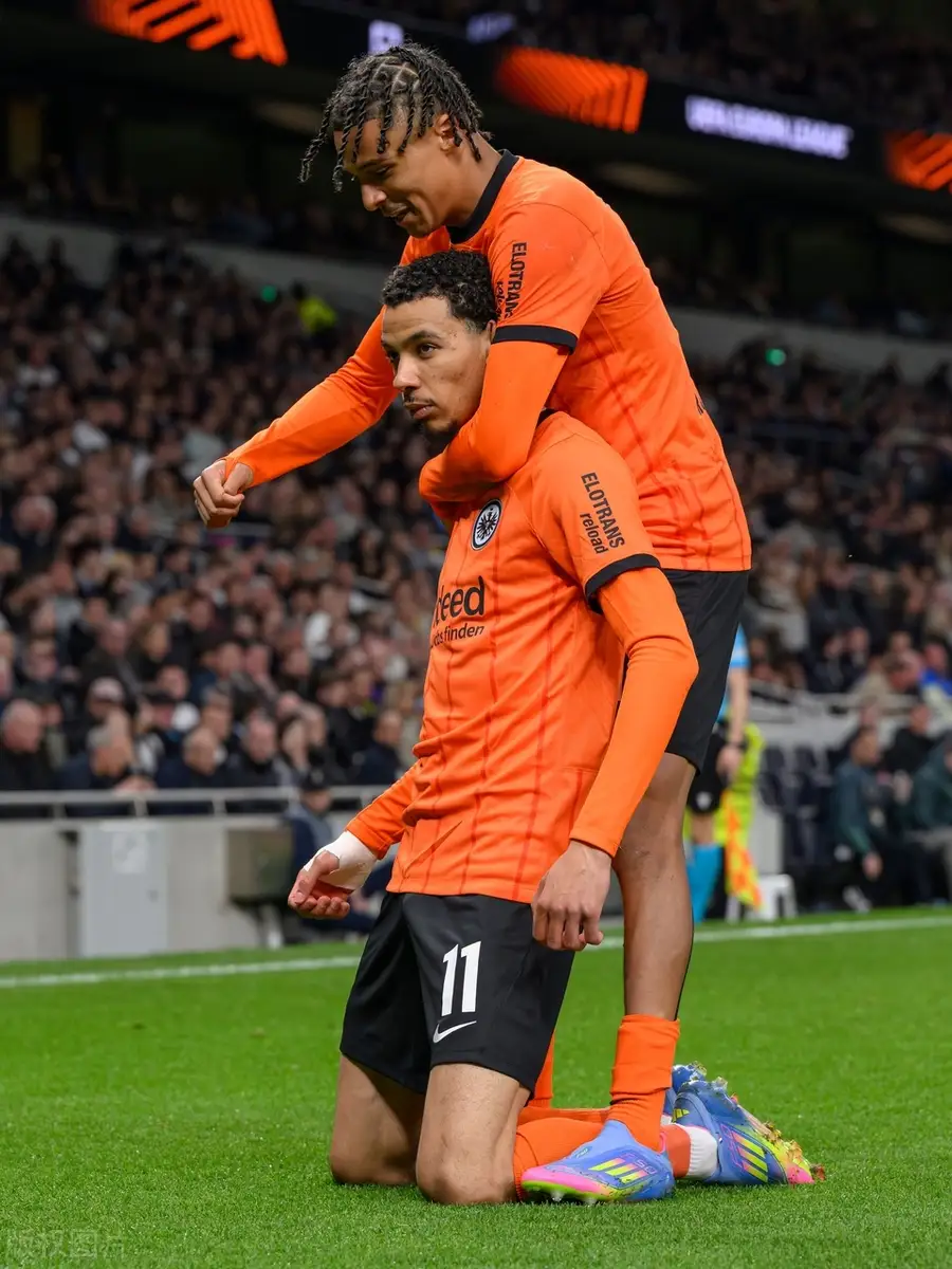 开云APP-赛前体能课后，托特纳姆手感冰凉备战欧联，媒体盛赞，年轻球员得到机会(佩特莉可的阴霾任务攻略)