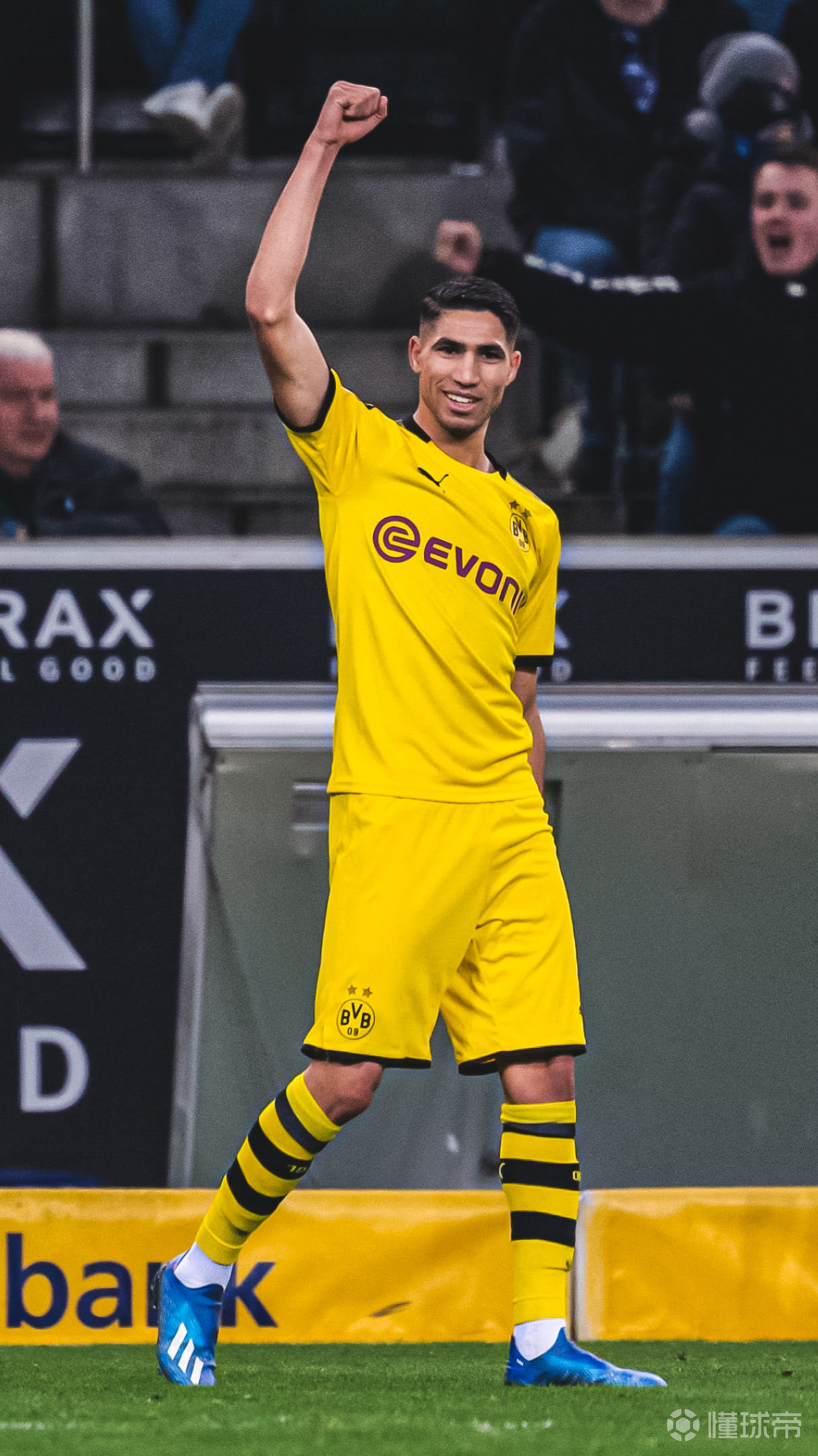 开云-包含离谱！风云突变底特律活塞冲刺阶段伤情更新门兴格拉德巴赫防线松动备战欧冠，集结日切尔西调整名单以备法甲的词条